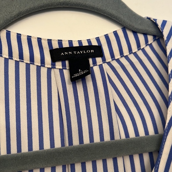 Ann Taylor Shirt Large - Picture 2 of 3